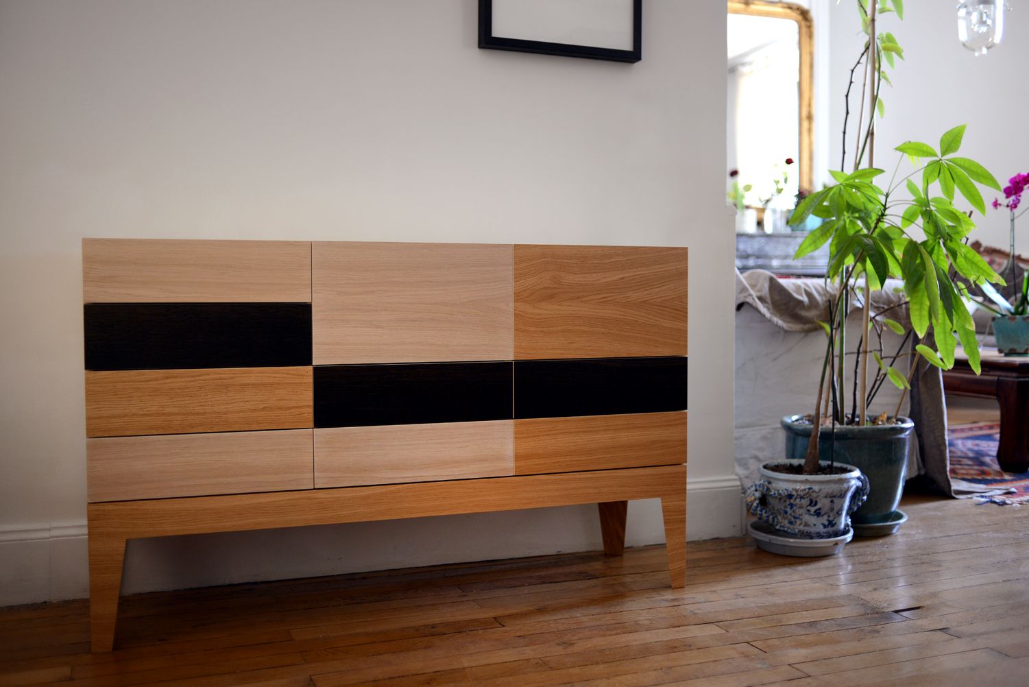 Vaisselier pour un particulier. Credit designer : Amaury Poudray / Credit Photo : Tiphaine Vasse